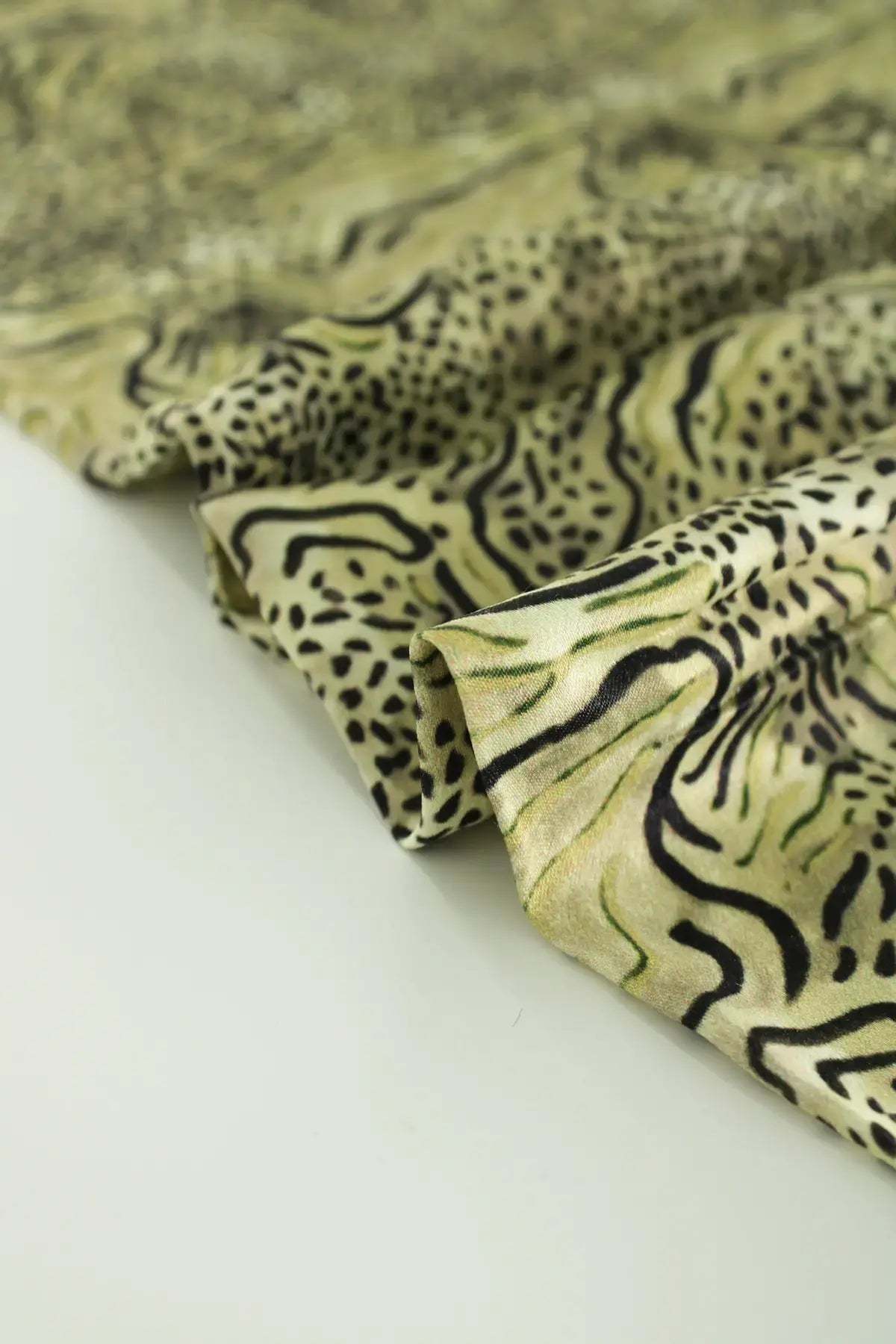 Viscosa pez león twill