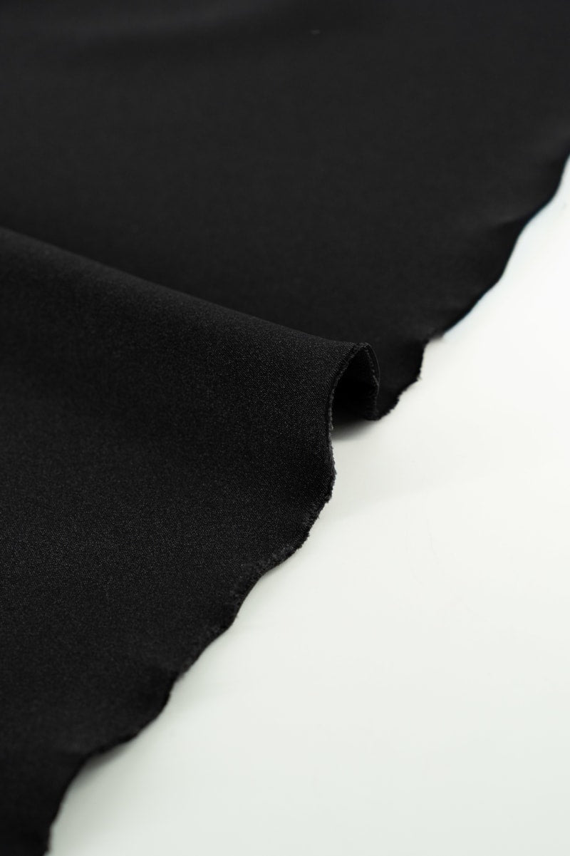 Crep saten licra color negro