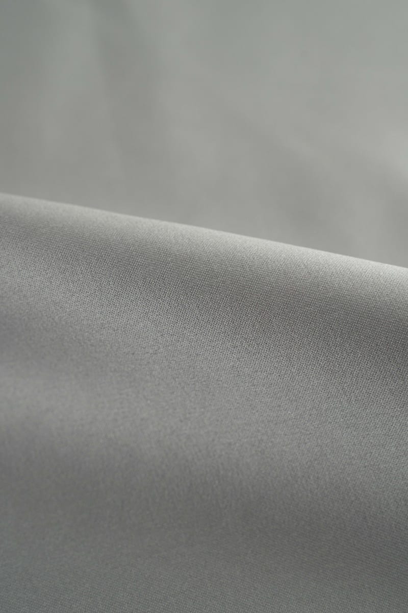 tela saten raso en color gris perla