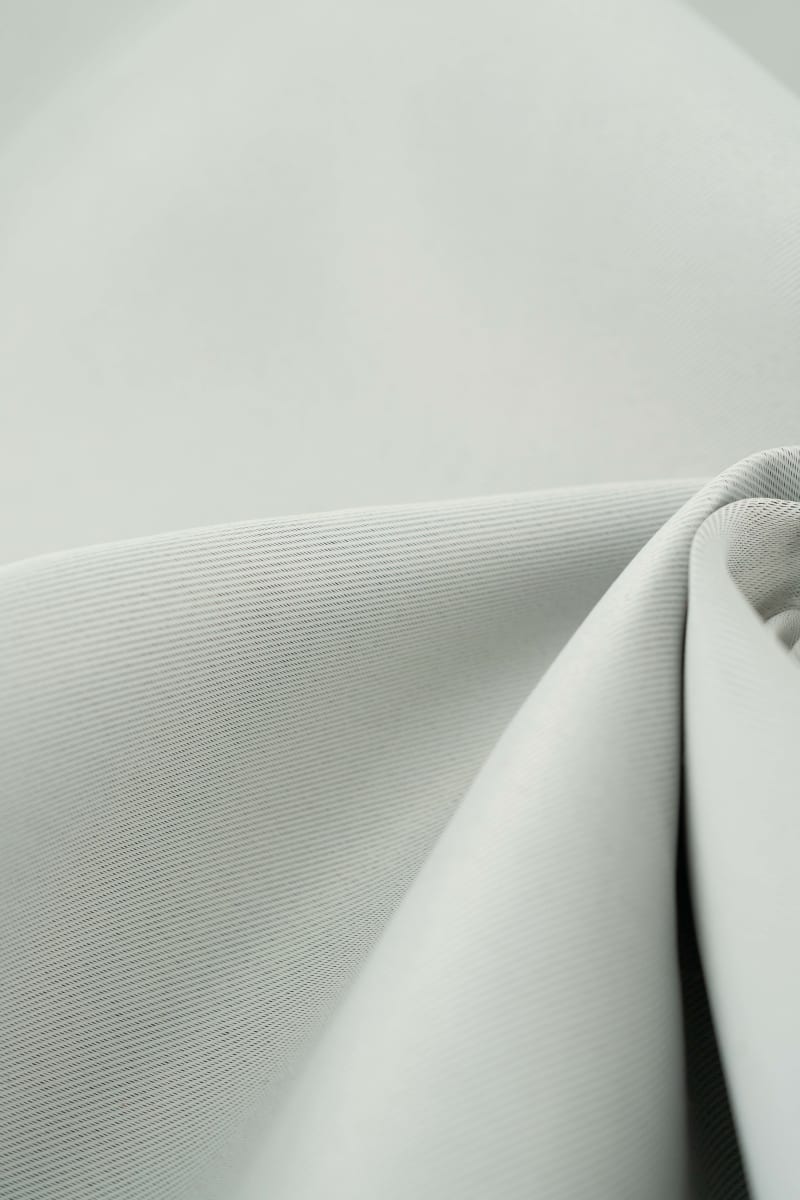 Oscurante liso blanco