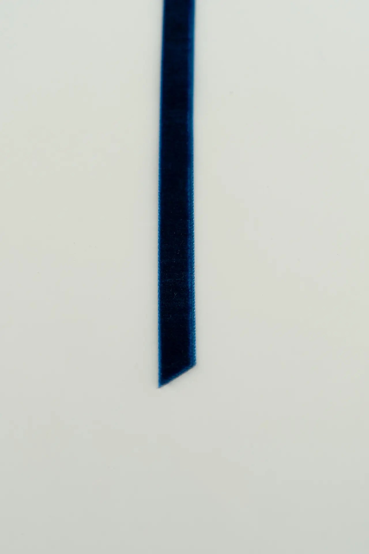 Cinta terciopelo azul marino