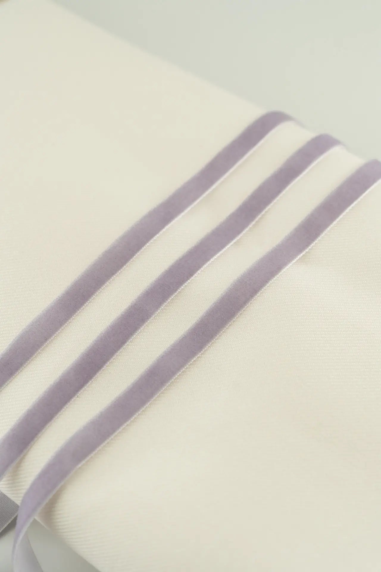 Cinta terciopelo malva