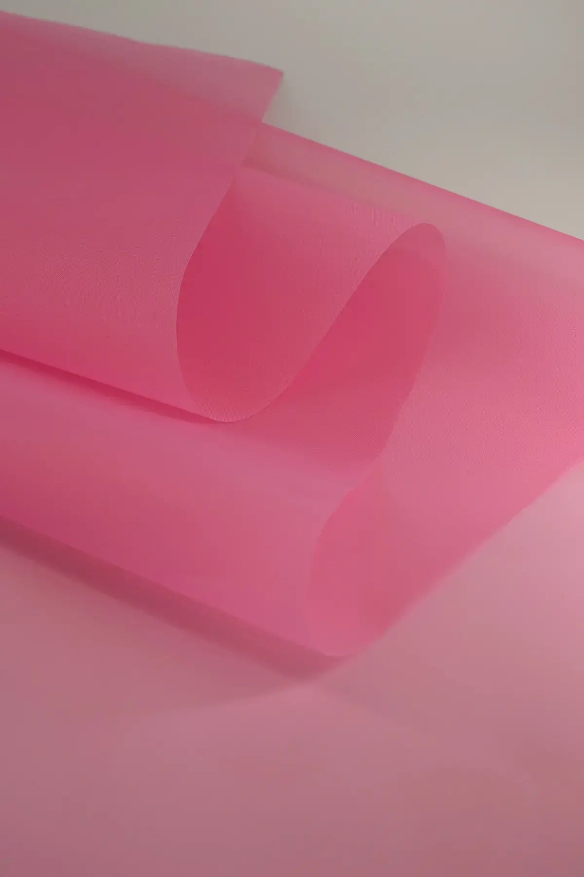 Organdie color fucsia liso