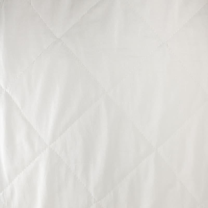 Acolchado liso blanco neutro