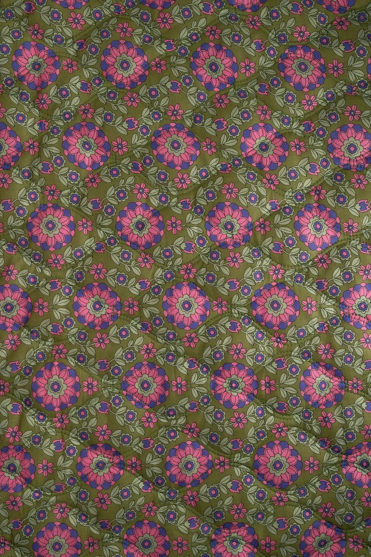Padding acolchado estampado flores cedar green