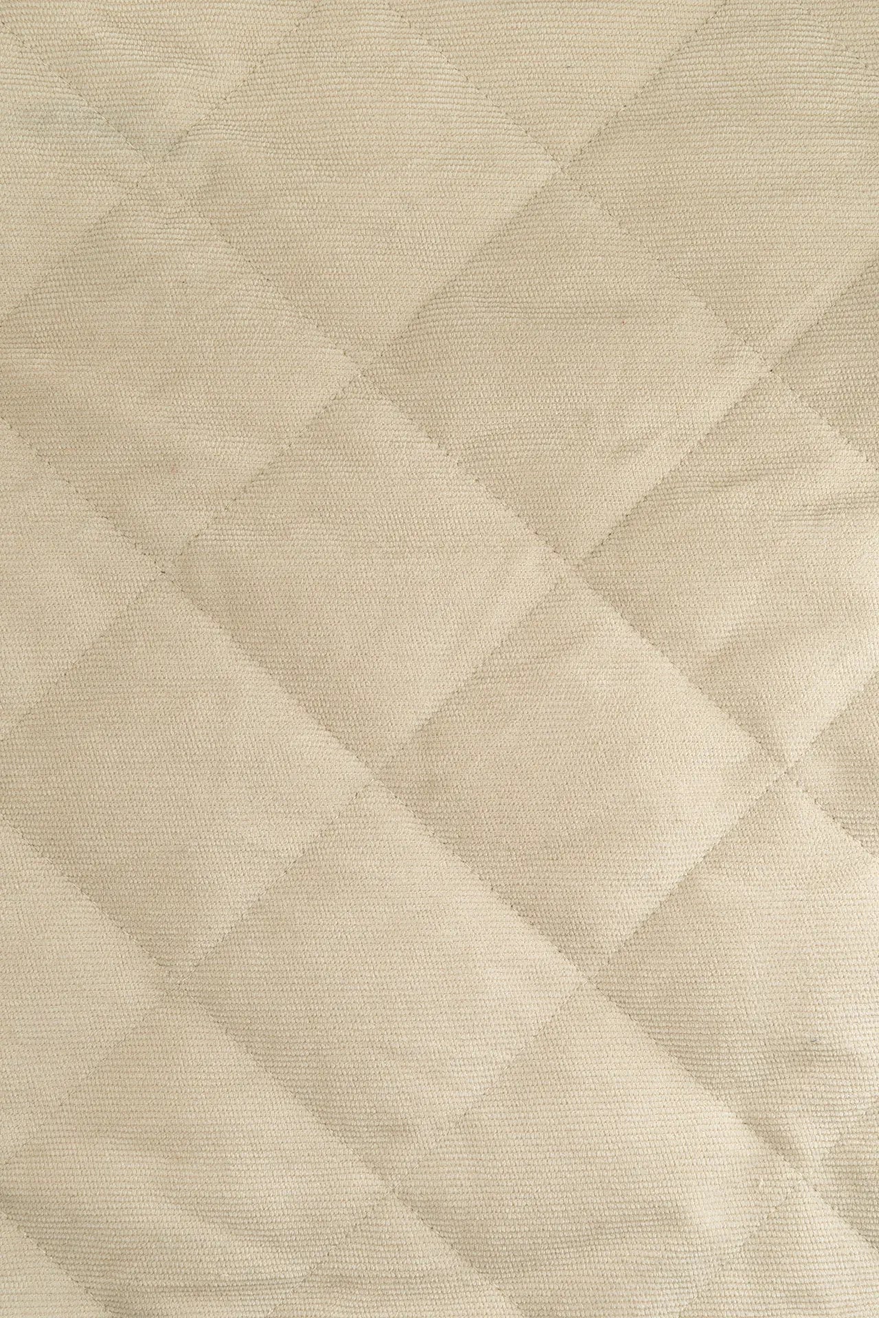 Padding whitecap gray