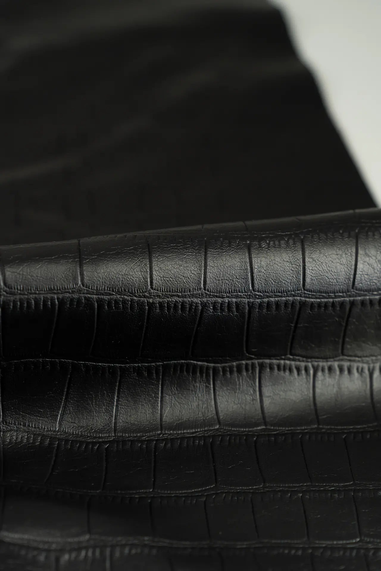 Piel sintetica negra caviar