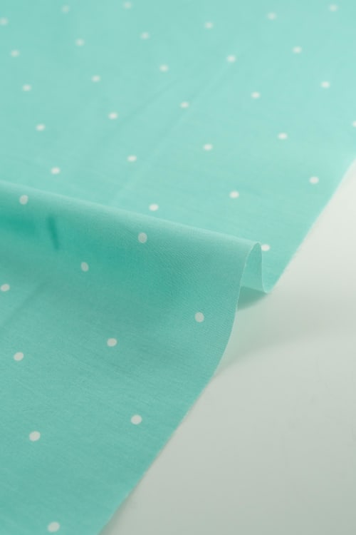 Popelin de lunares de 5mm color verde agua