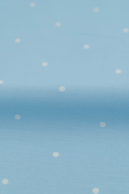 Popelin de lunares  de 5mm color azul empolvado