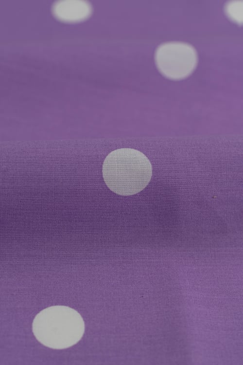 Popelin de lunares de 18mm color  lila