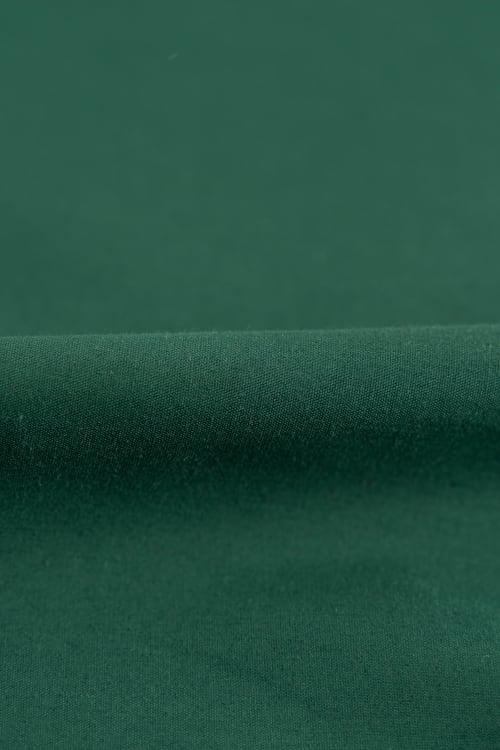 Popelin color verde oscuro 