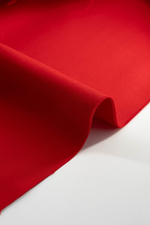 Tela color roja lisa