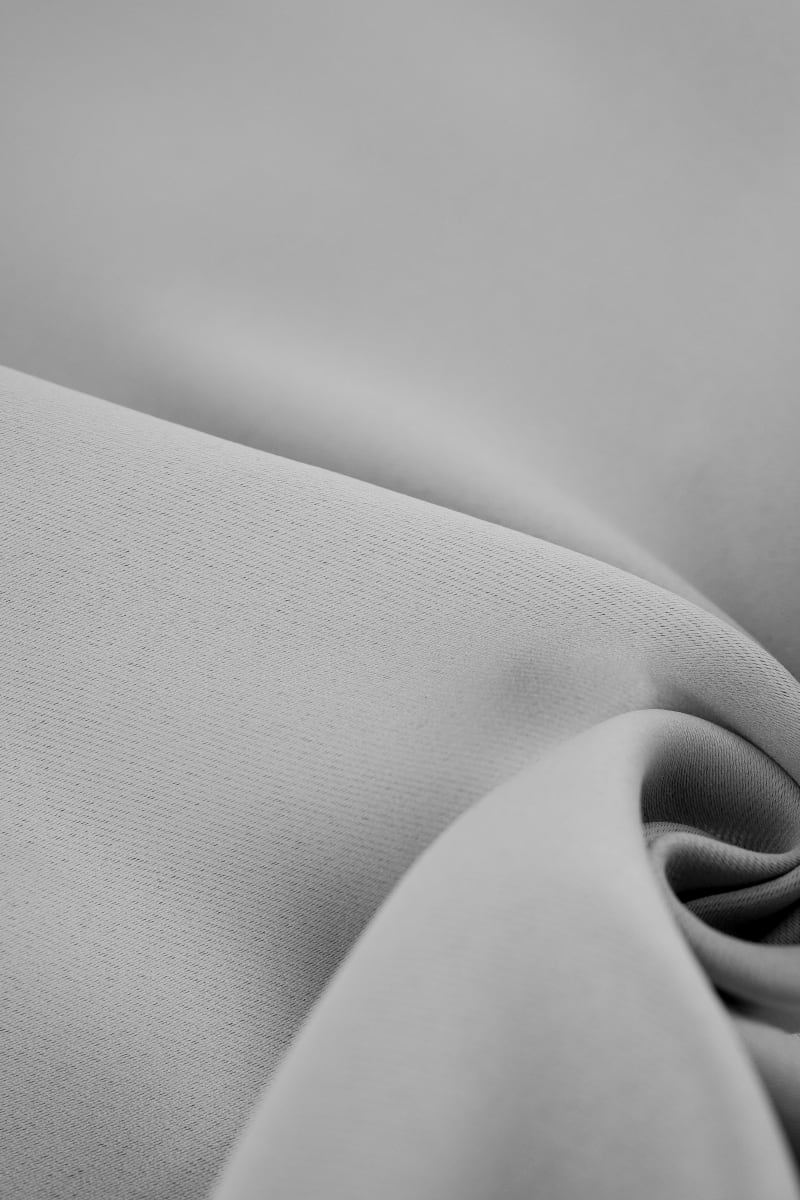 Sarga sarga ocurante liso gris