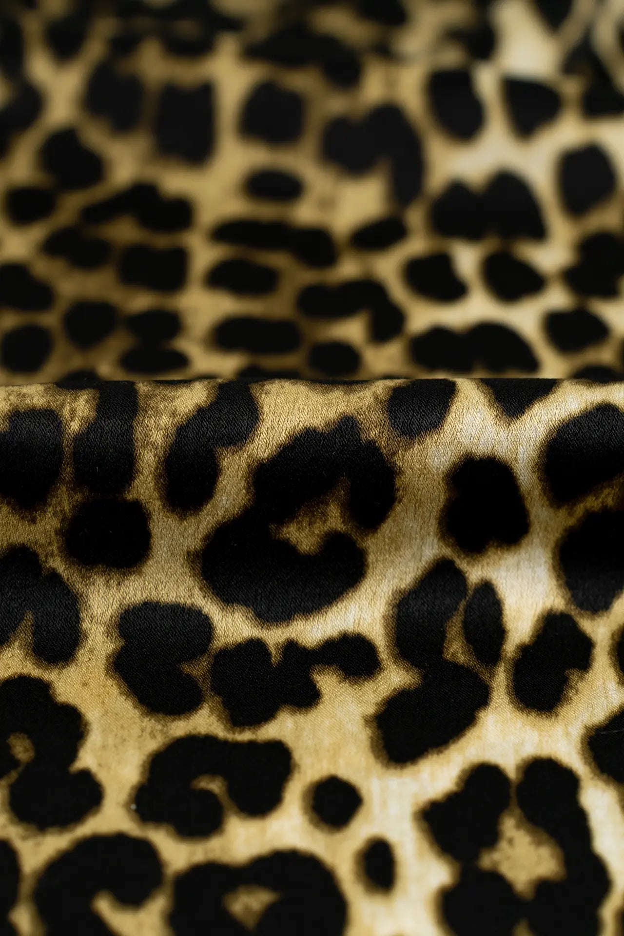 Satén leopardo