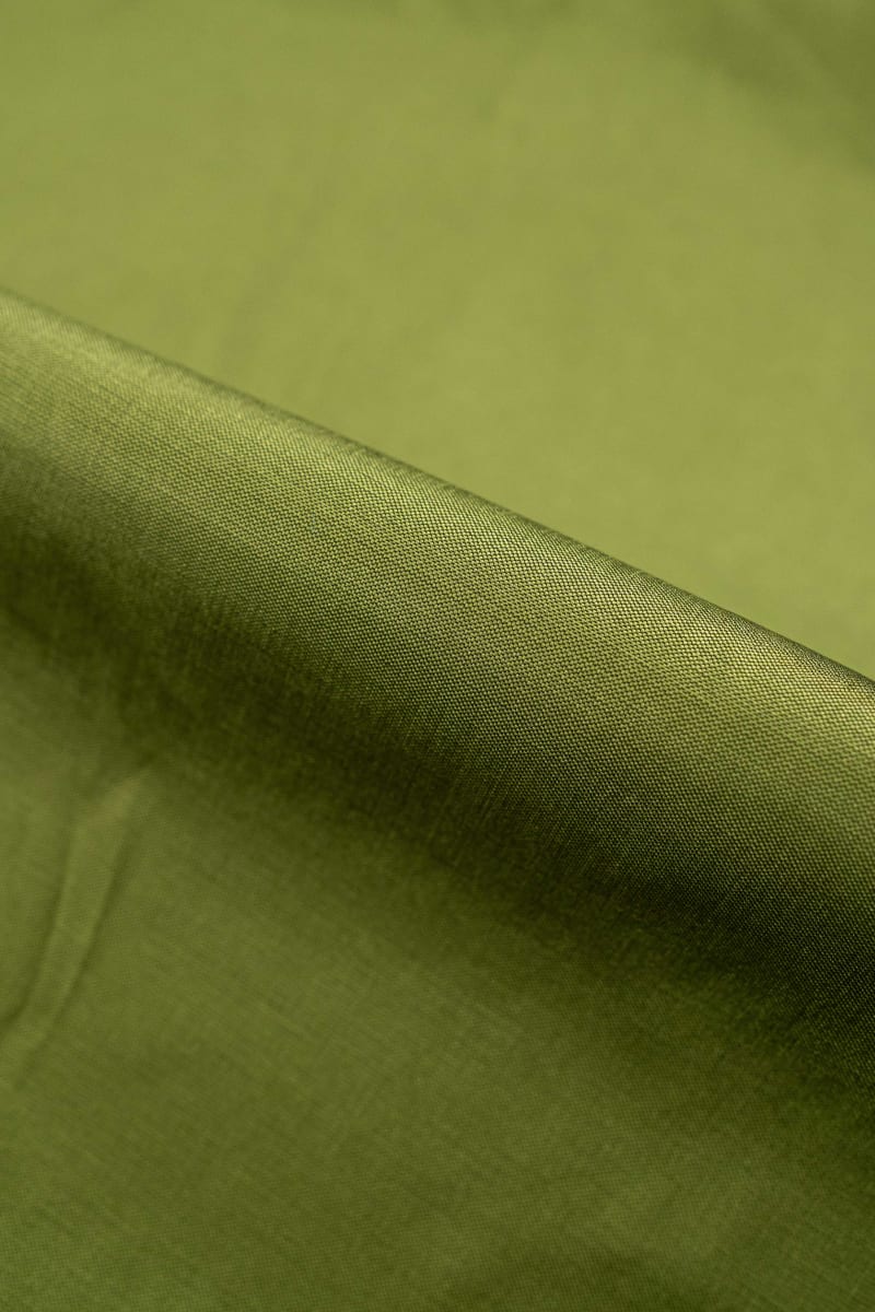 TAFETAN liso verde seco