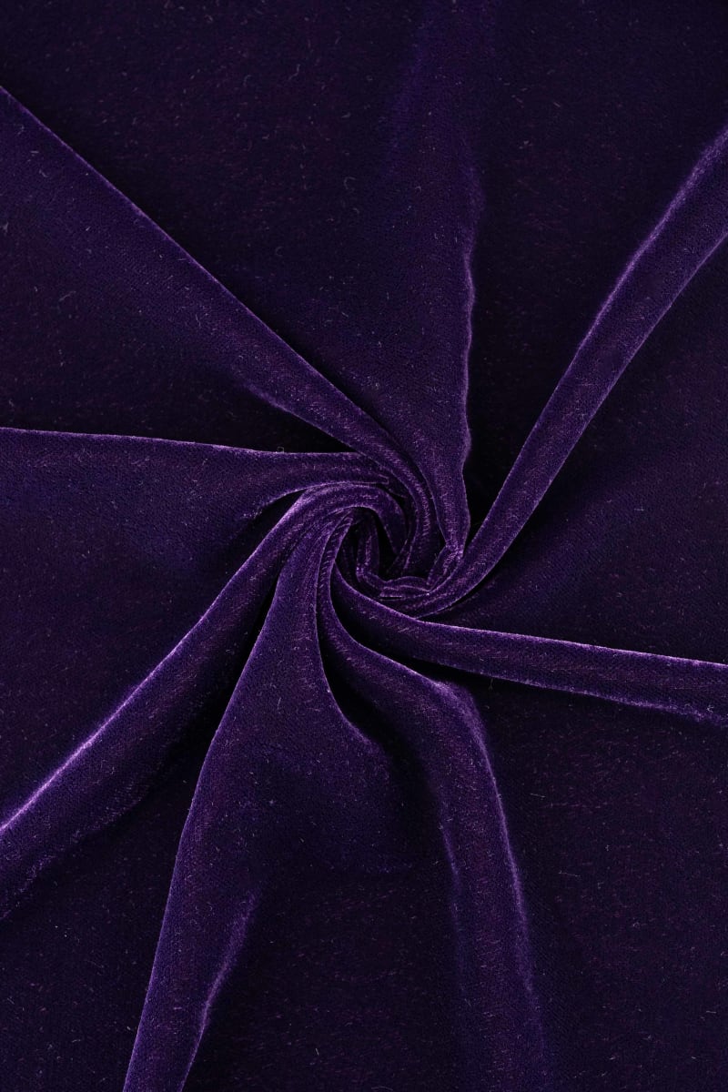 Terciopelo liso morado ciruela