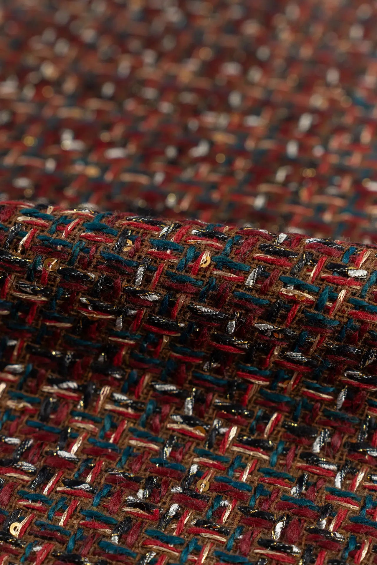 Tweed rich gold