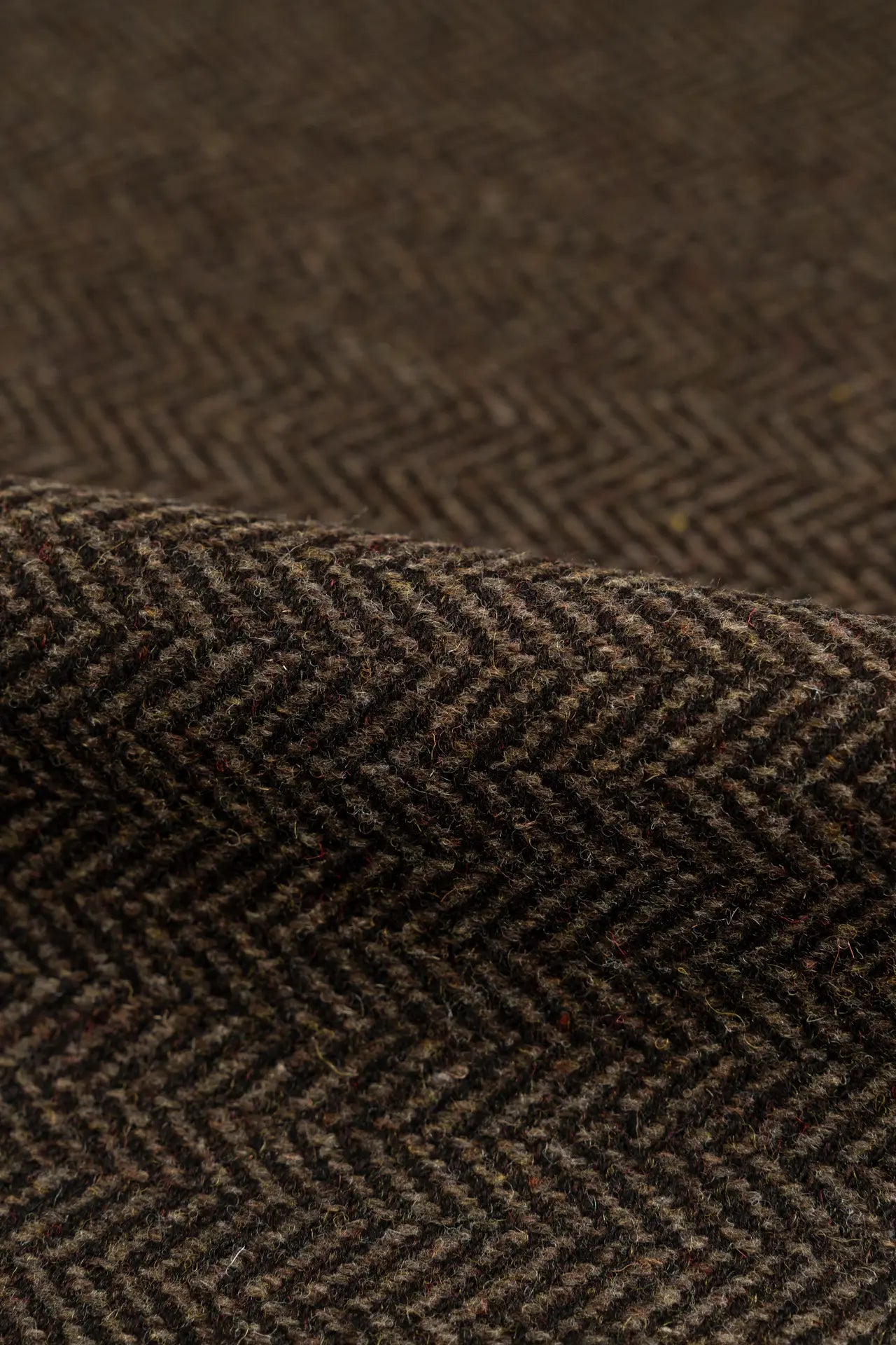 Tweed deep mahogany