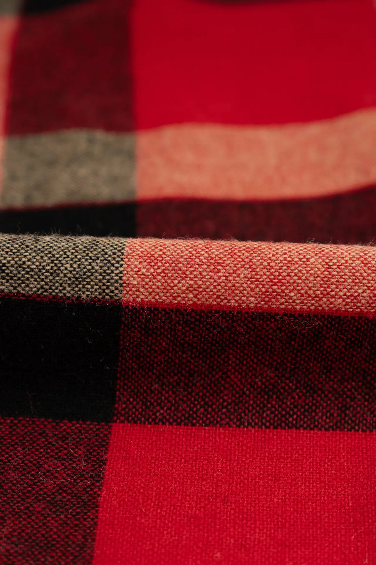 Tweed high risk red