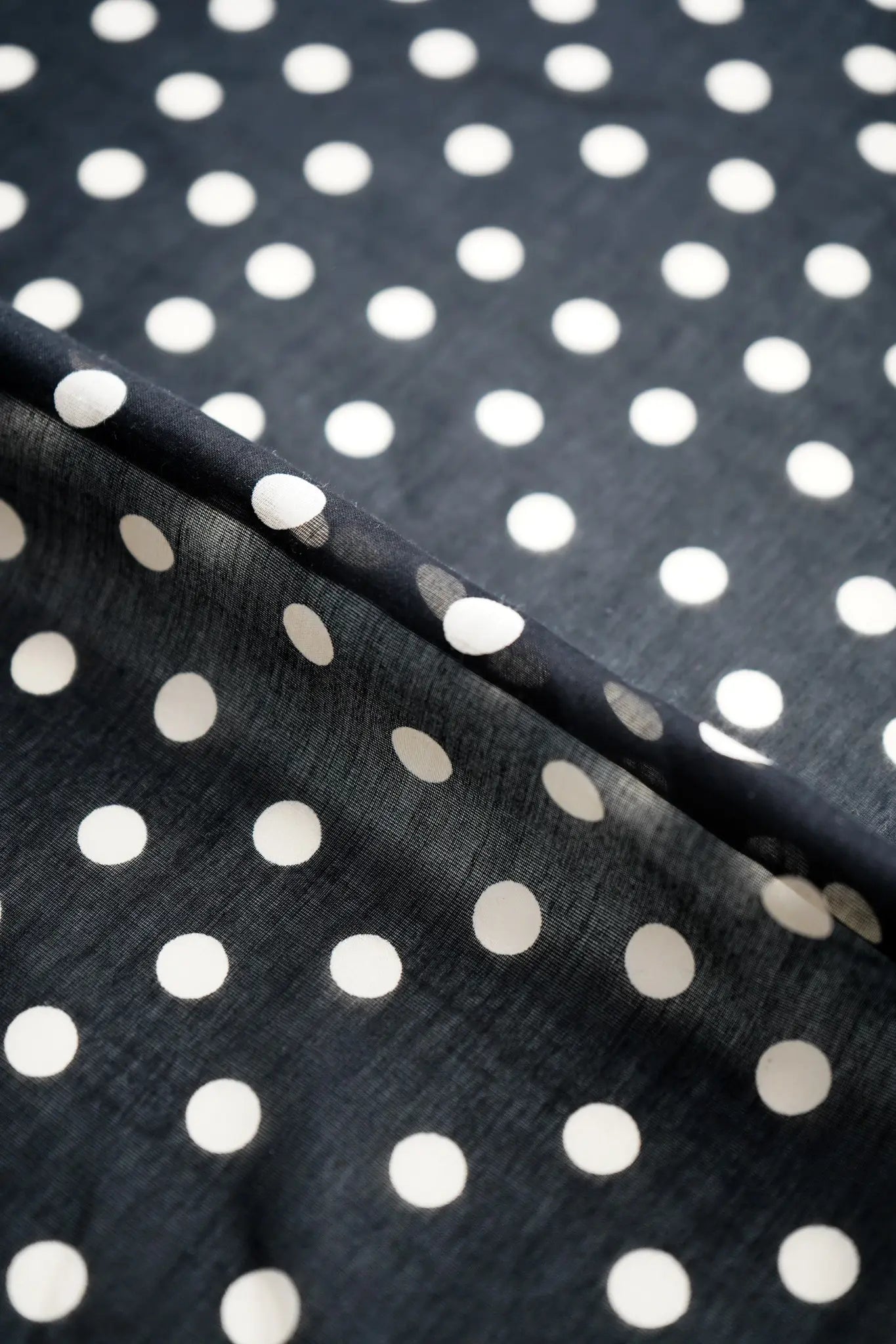 Voile caviar lunar pequeño