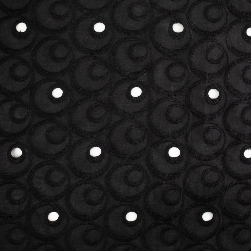 Perforado perforado negro