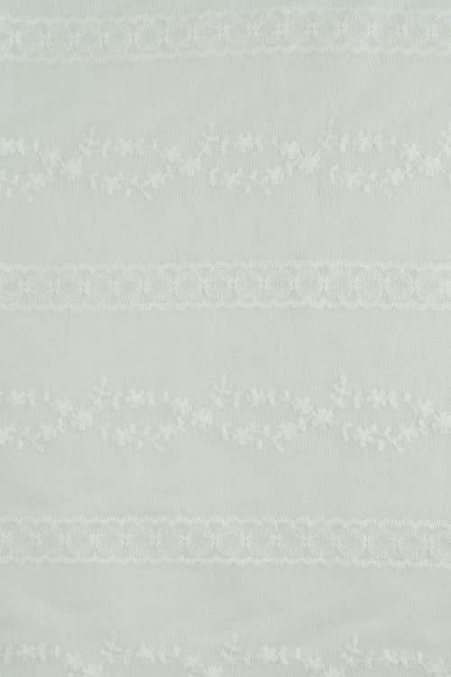 Perforado algodón blanco jazmin 