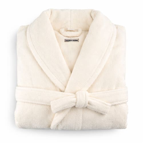 Albornoz color blanco