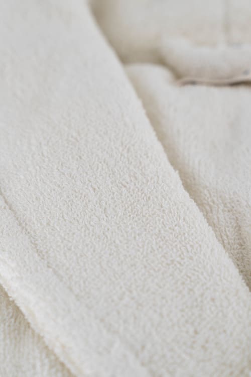 Albornoz color blanco