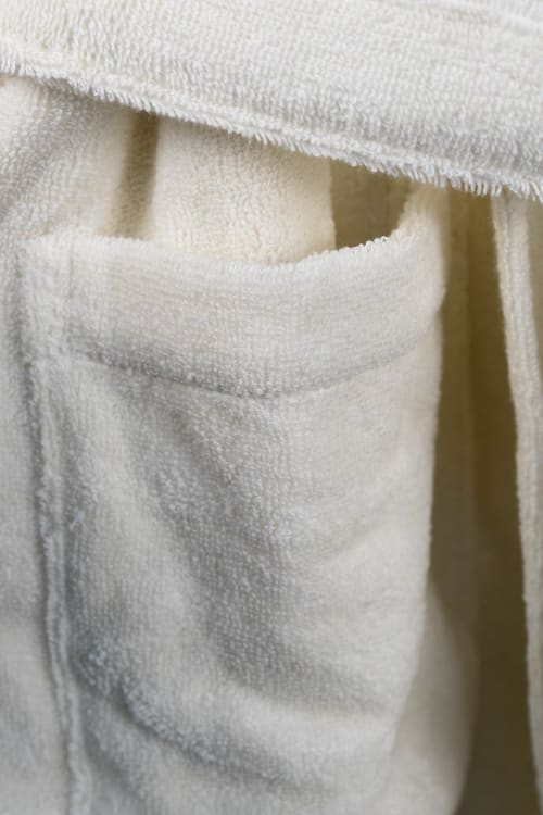 Albornoz color blanco