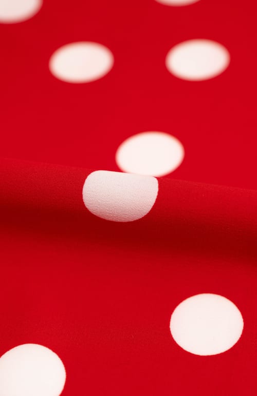 Koshibo color rojo con lunar blanco de 25mm