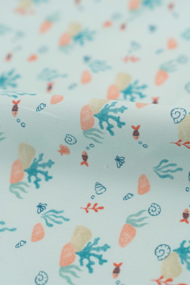 Tejido infantil con estampado marino. 