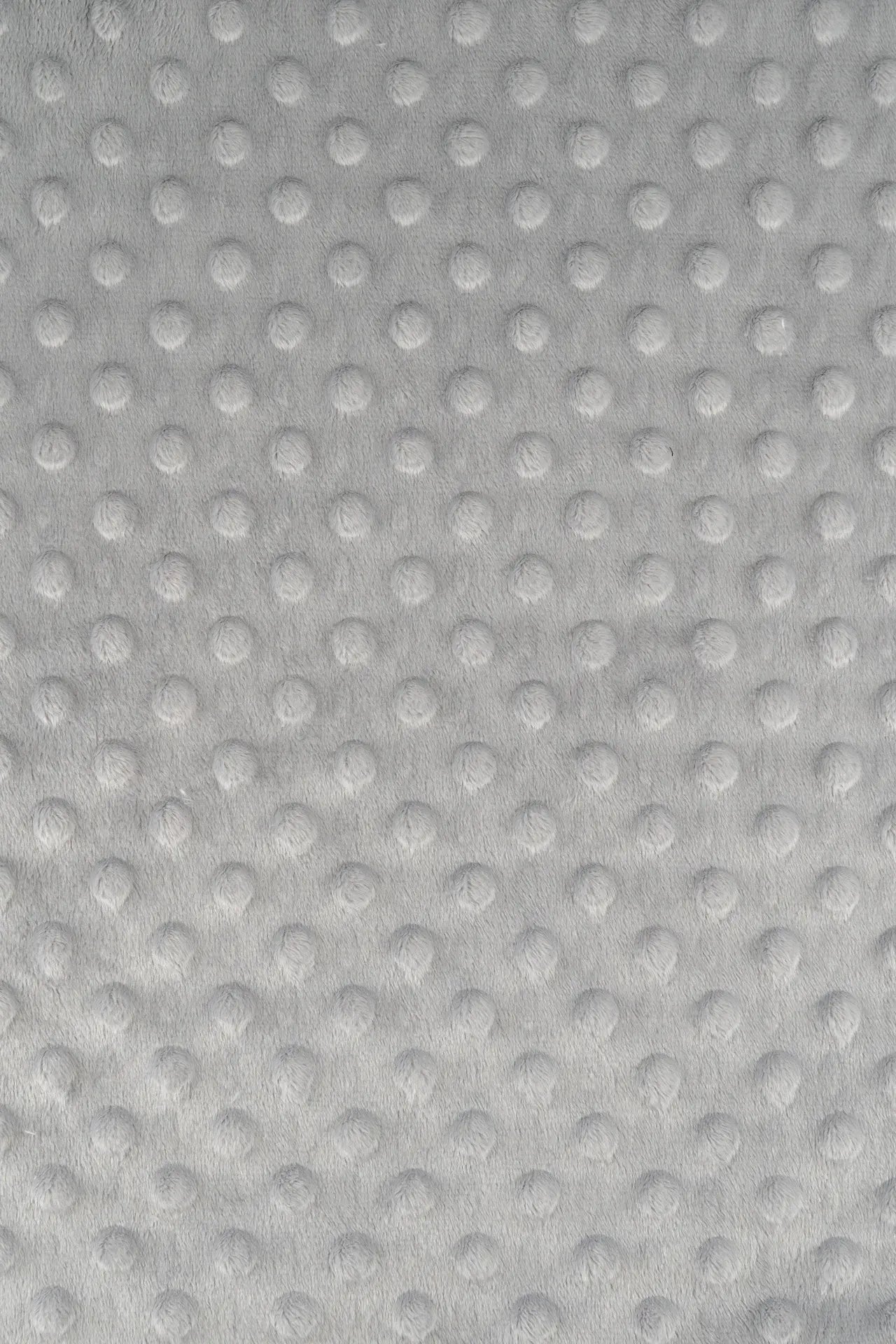 Minky gris wind chime