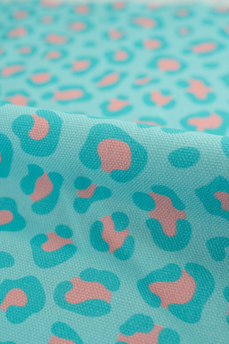 Semipanamá animal print rosa bebé