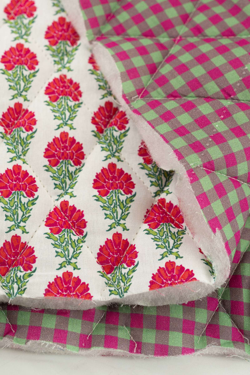 Acolchado estampado flores liberty rosa magenta