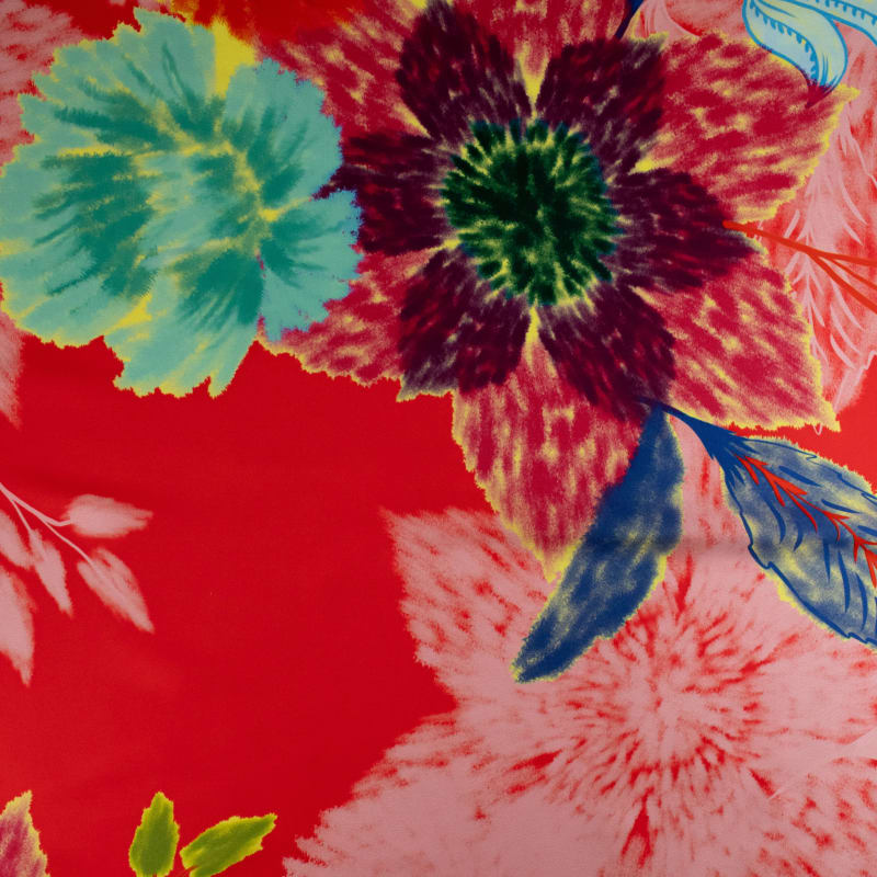 Satén floral negro